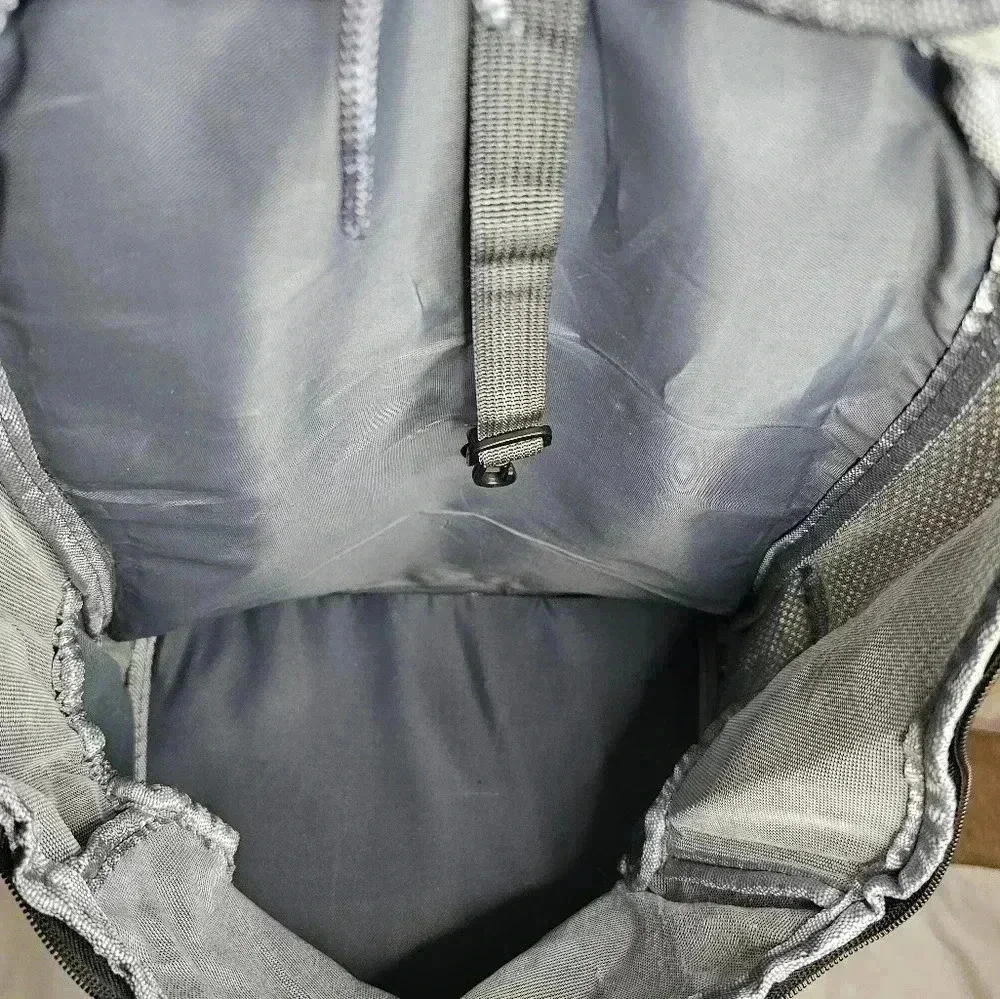 Sport Pooch Carrier S NWOT